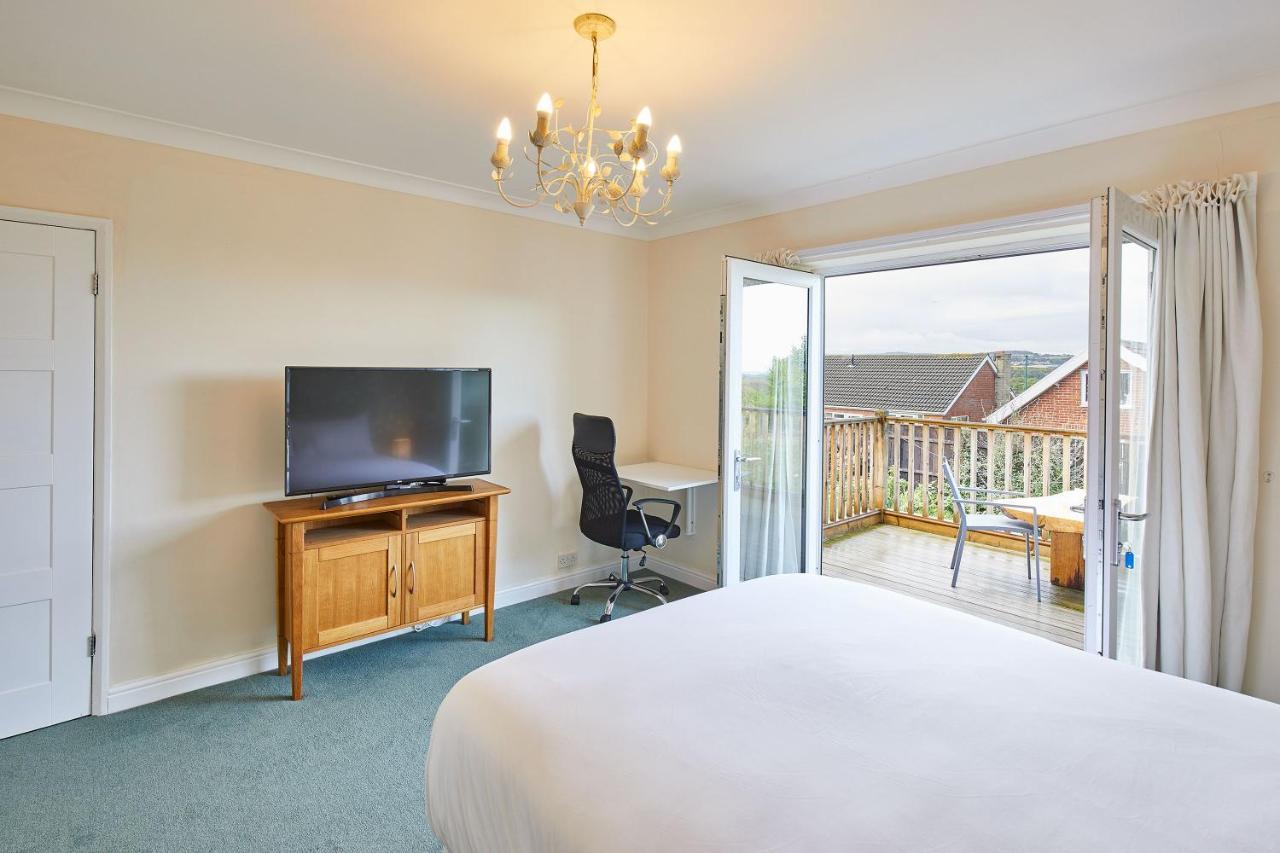 Host & Stay - Coach Cottage Brotton Esterno foto